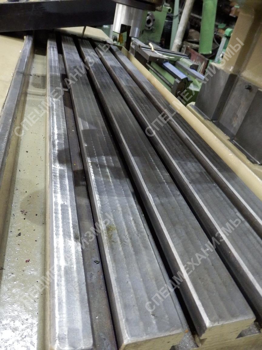 Вертикальный фрезерный станок мод. FSS-315